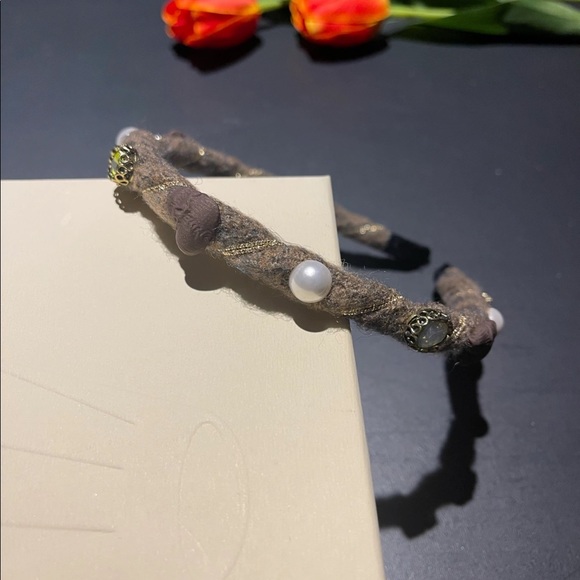 Hairband - Picture 2 of 3